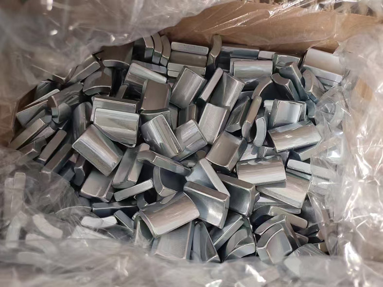 高温电机磁铁怎么选？卡瑞奇磁铁厂家为您指点一二