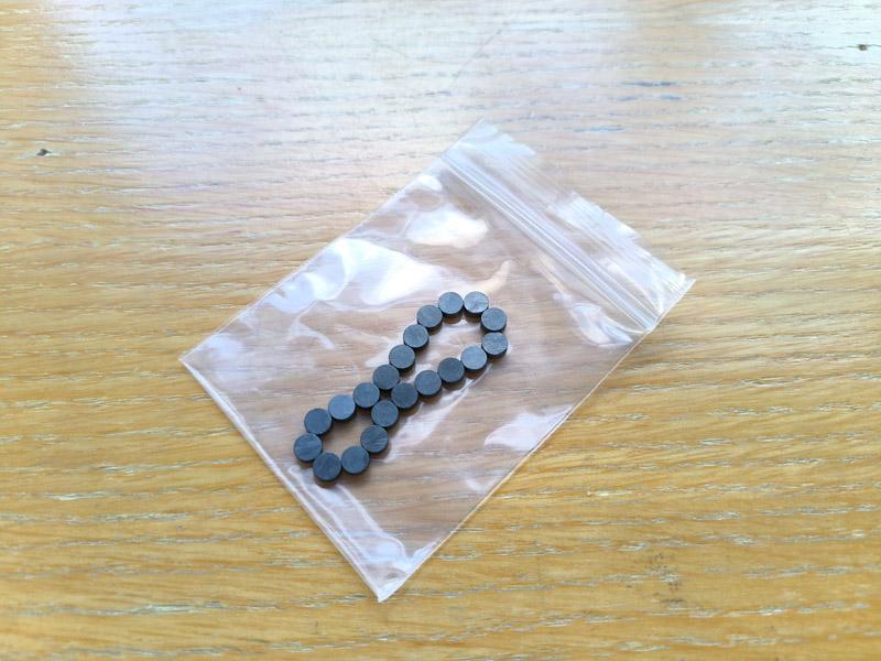 黑色的那种铁氧体永磁铁有哪些优点？